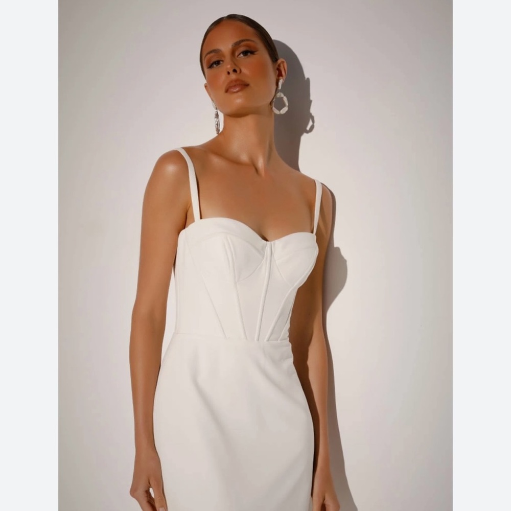Evie Young Bridal Sutton